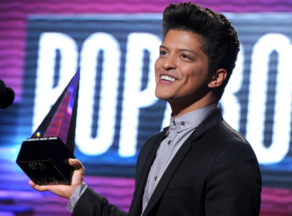 Bruno Mars, AMA's Bruno Mars, AMA's